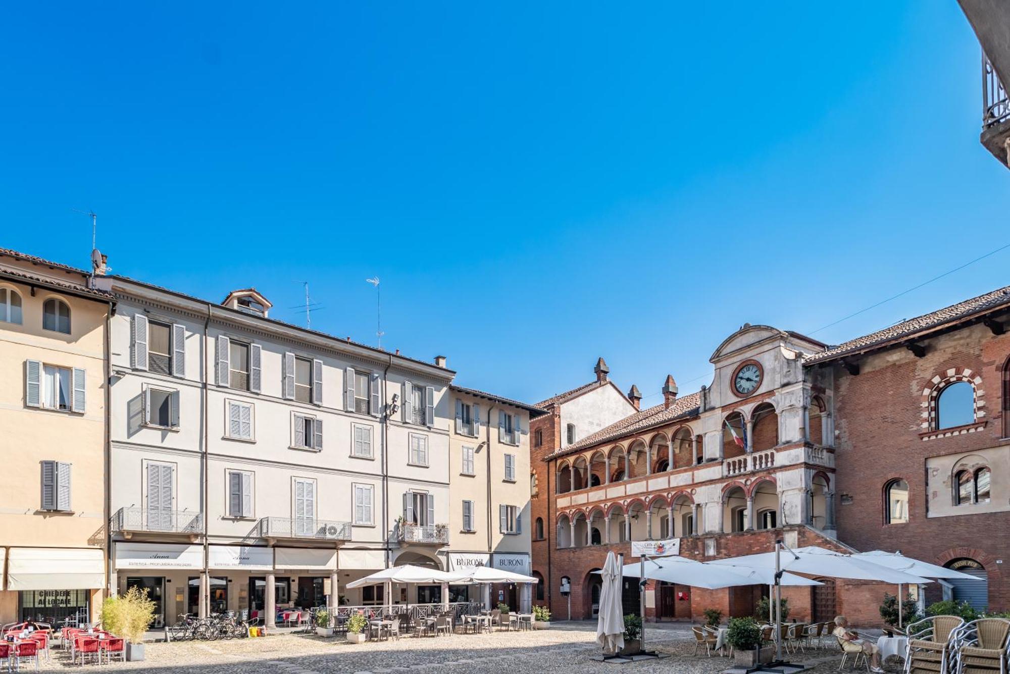 Апартаменты Casa Anna - City Center Of Pavia - By Host4U Экстерьер фото